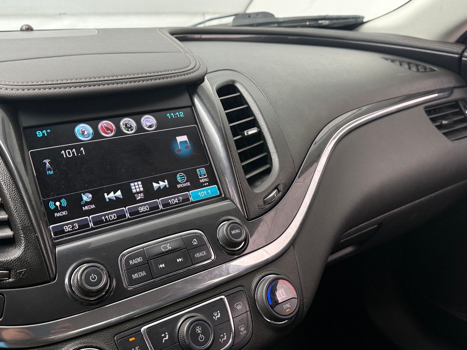 Thumbnail: 2017 Chevrolet Impala - 3