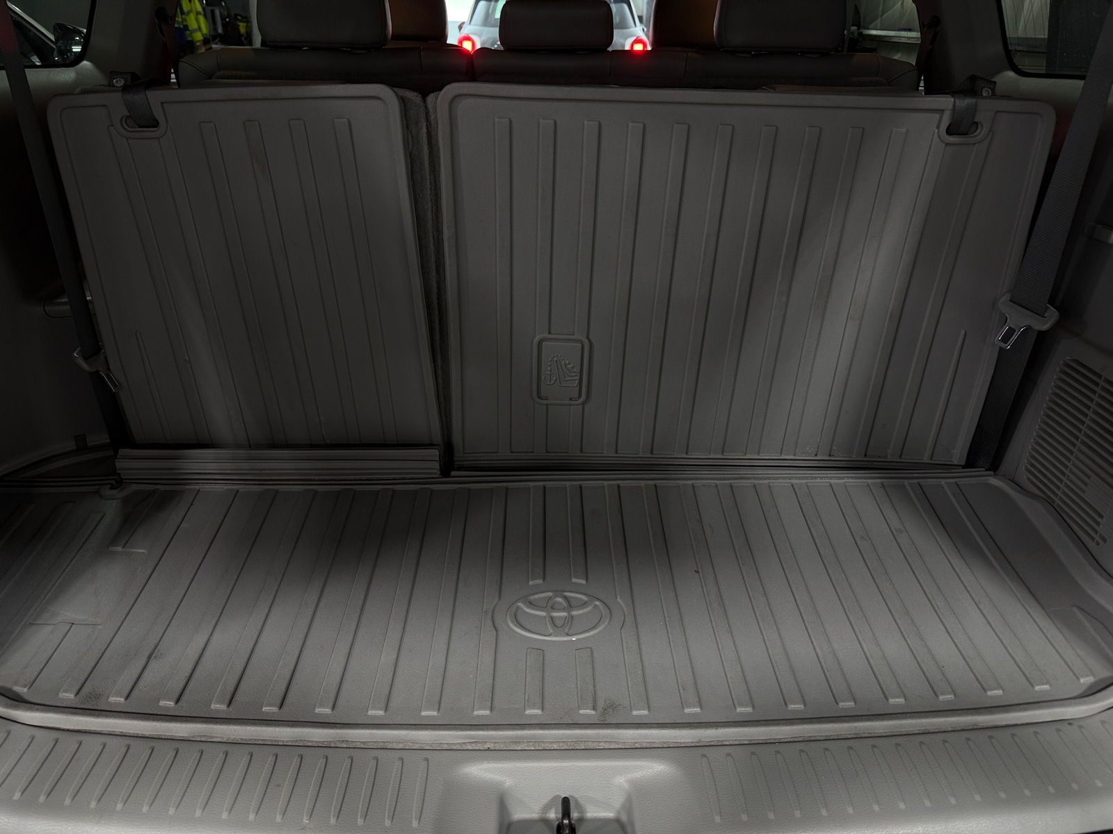 Thumbnail: 2019 Toyota Highlander - 7