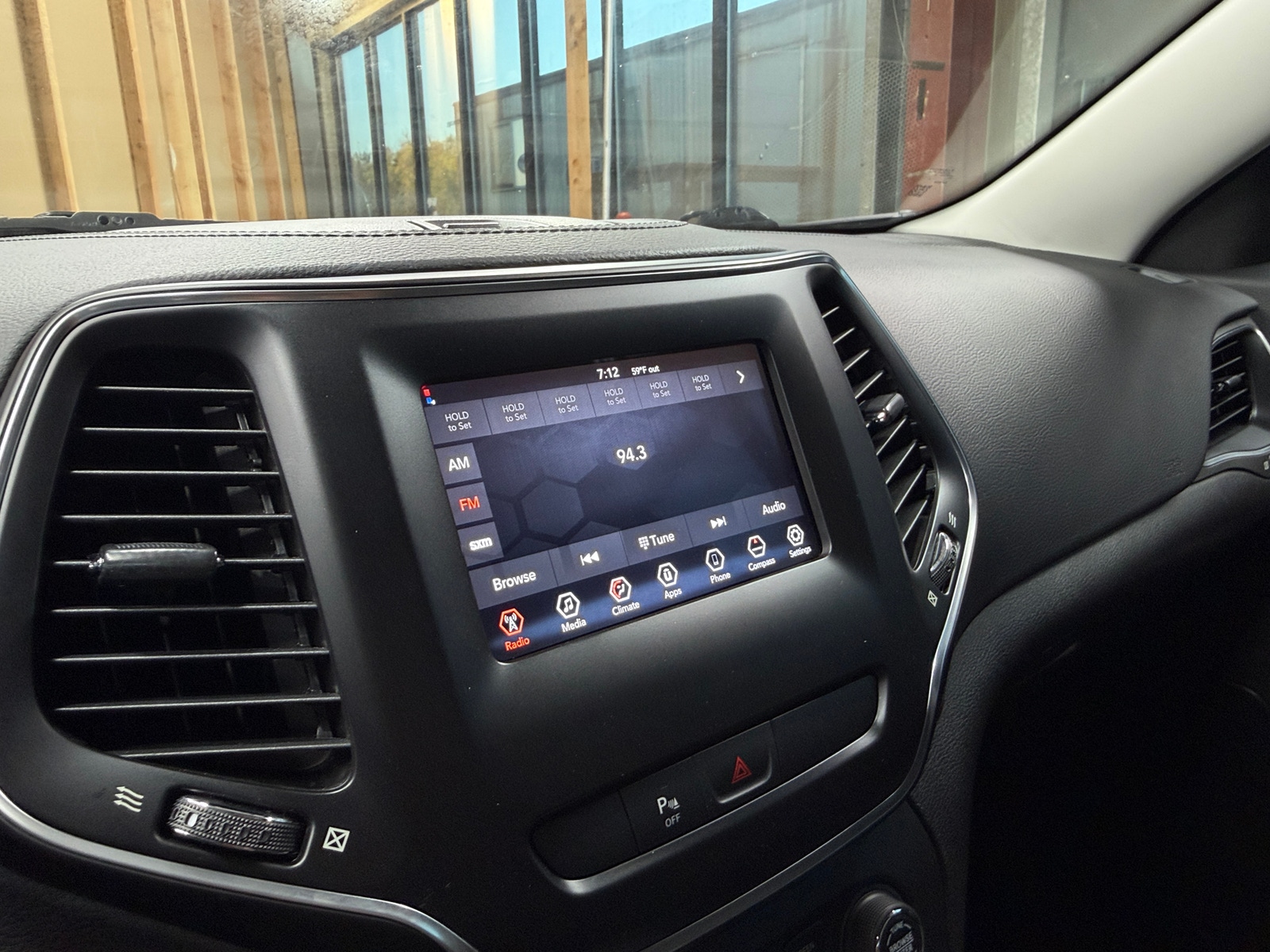 Thumbnail: 2019 Jeep Cherokee - 4