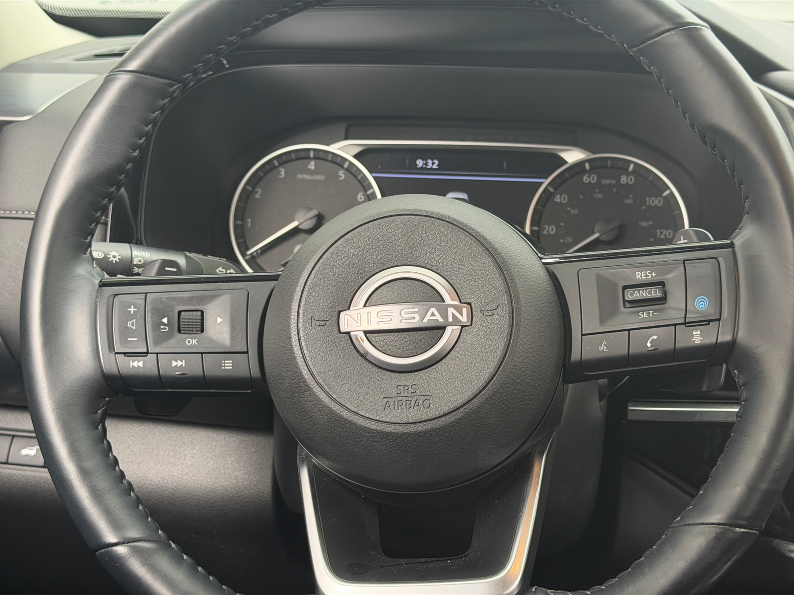 Thumbnail: 2024 Nissan Pathfinder - 4