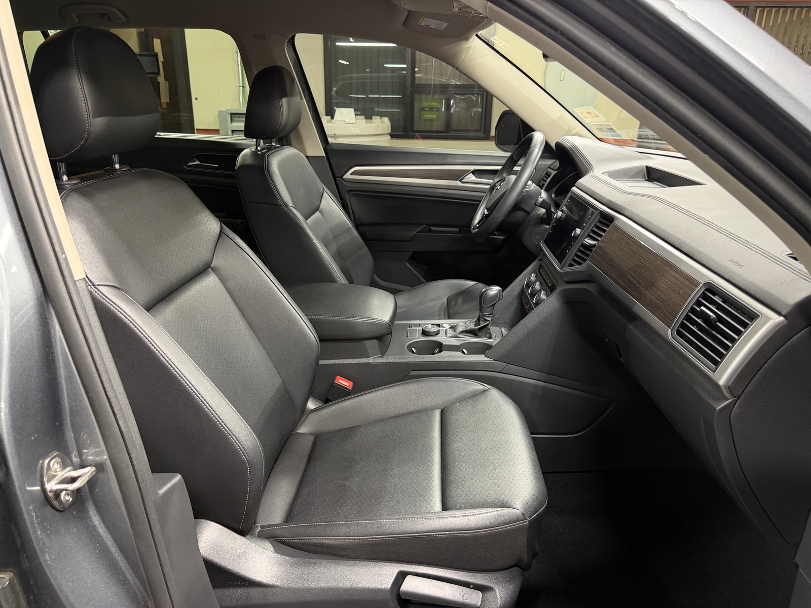 Thumbnail: 2019 Volkswagen Atlas - 2