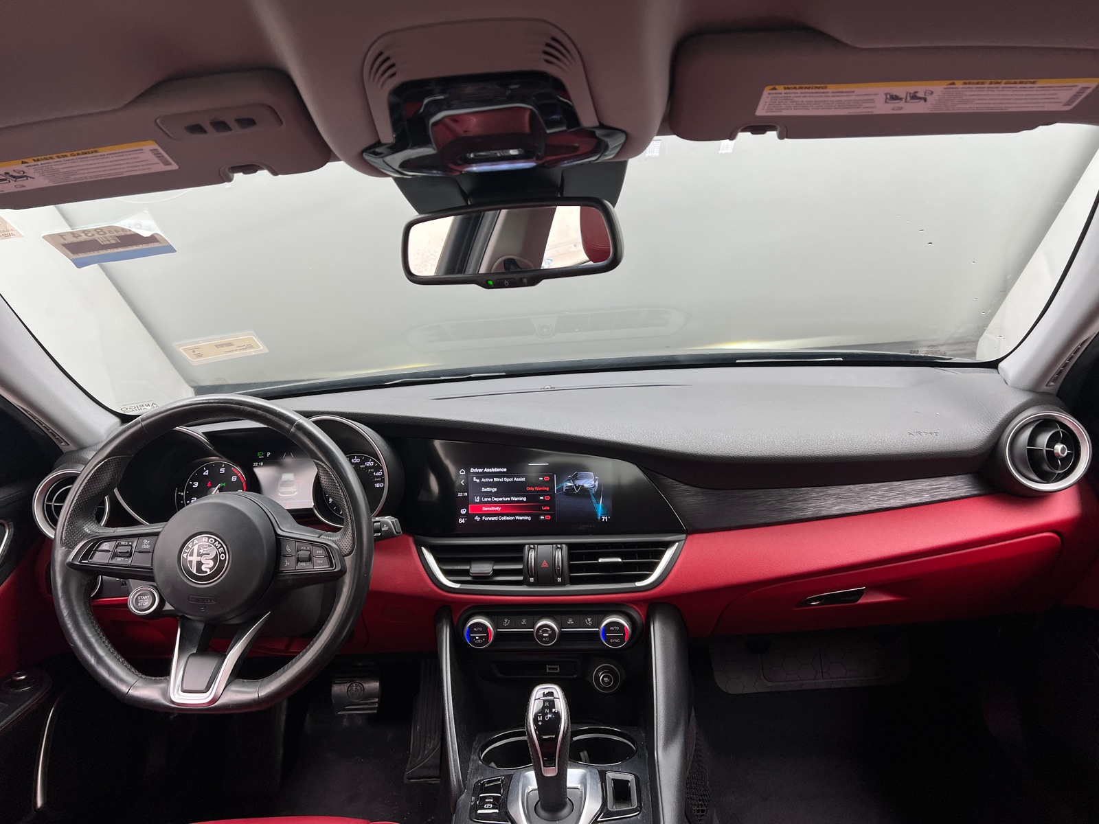 Thumbnail: 2021 Alfa Romeo Giulia - 2
