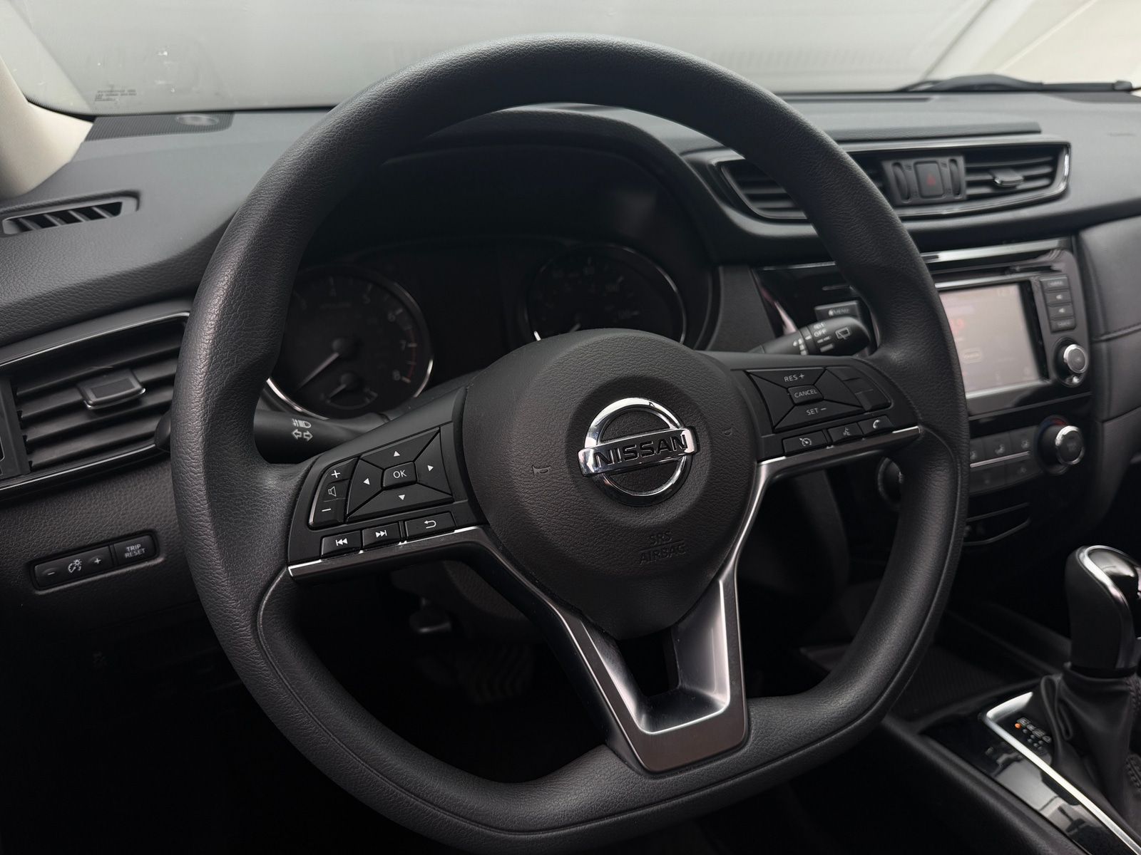 Thumbnail: 2018 Nissan Rogue - 5