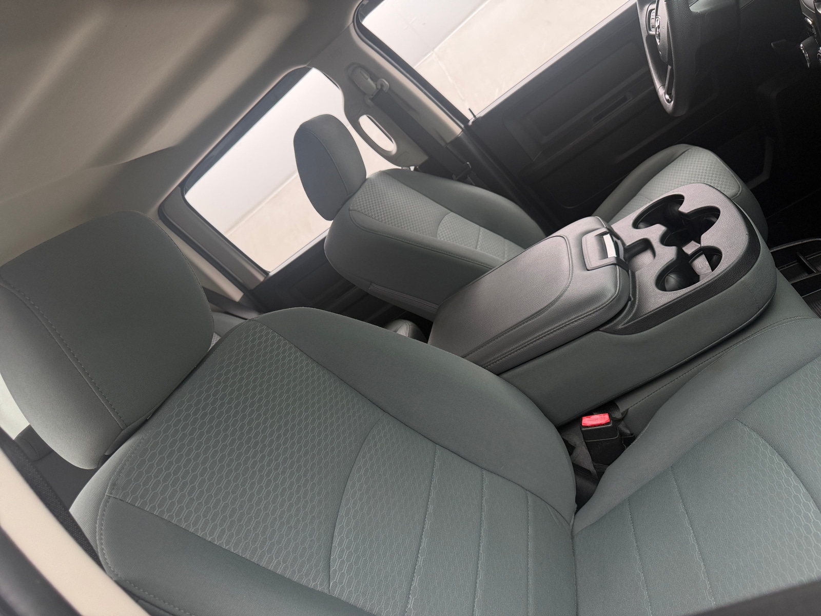 Thumbnail: 2019 RAM 1500 Classic - 2