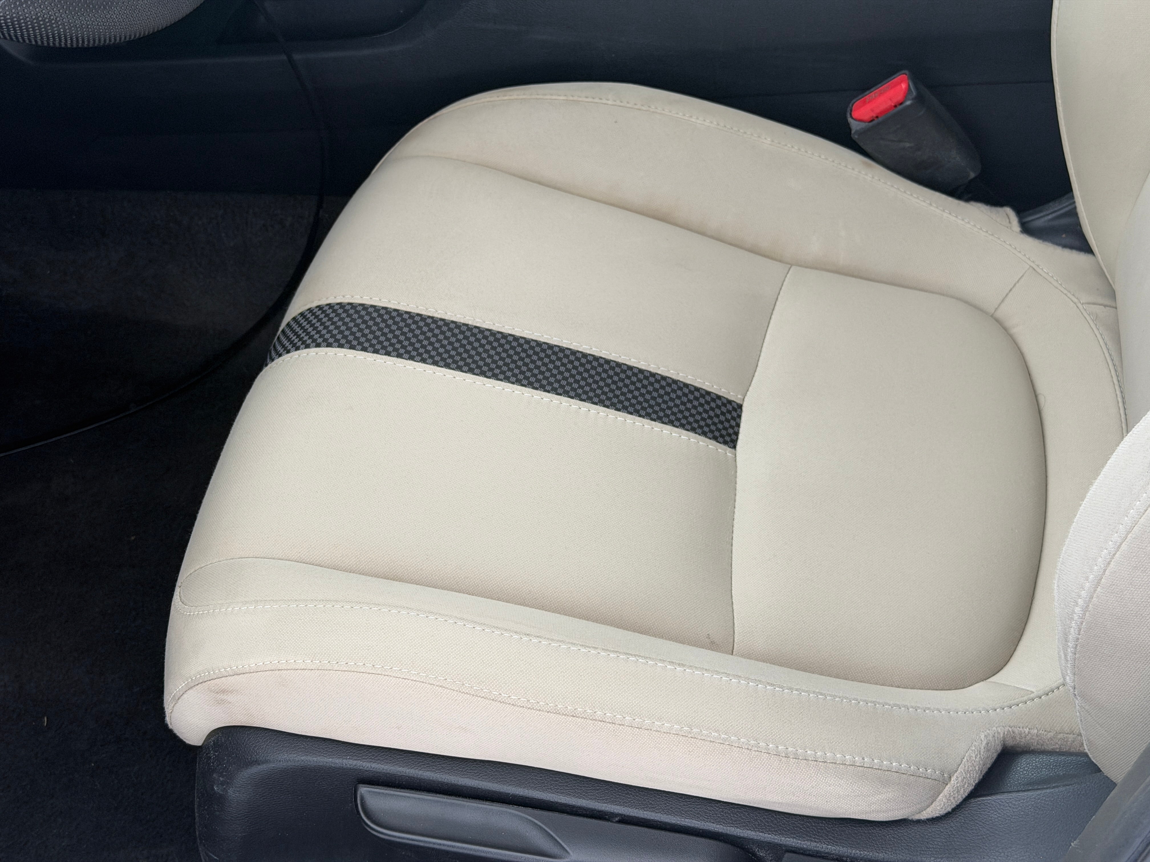 2019 Honda Civic LX - Photo 16