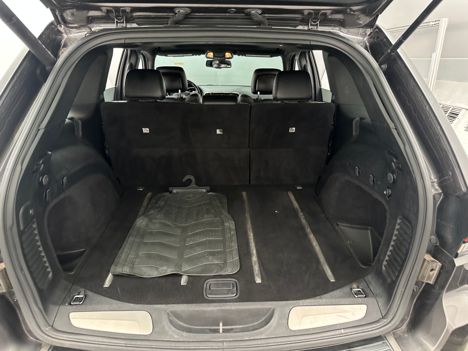 Thumbnail: 2016 Jeep Grand Cherokee - 6