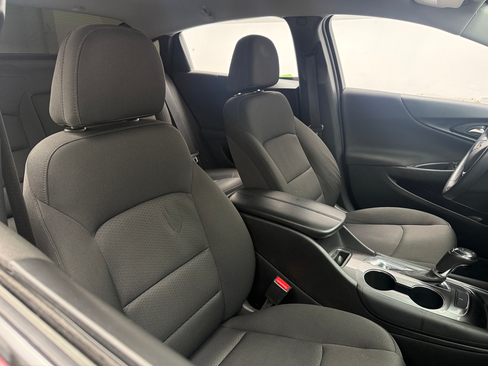 Thumbnail: 2018 Chevrolet Malibu - 2