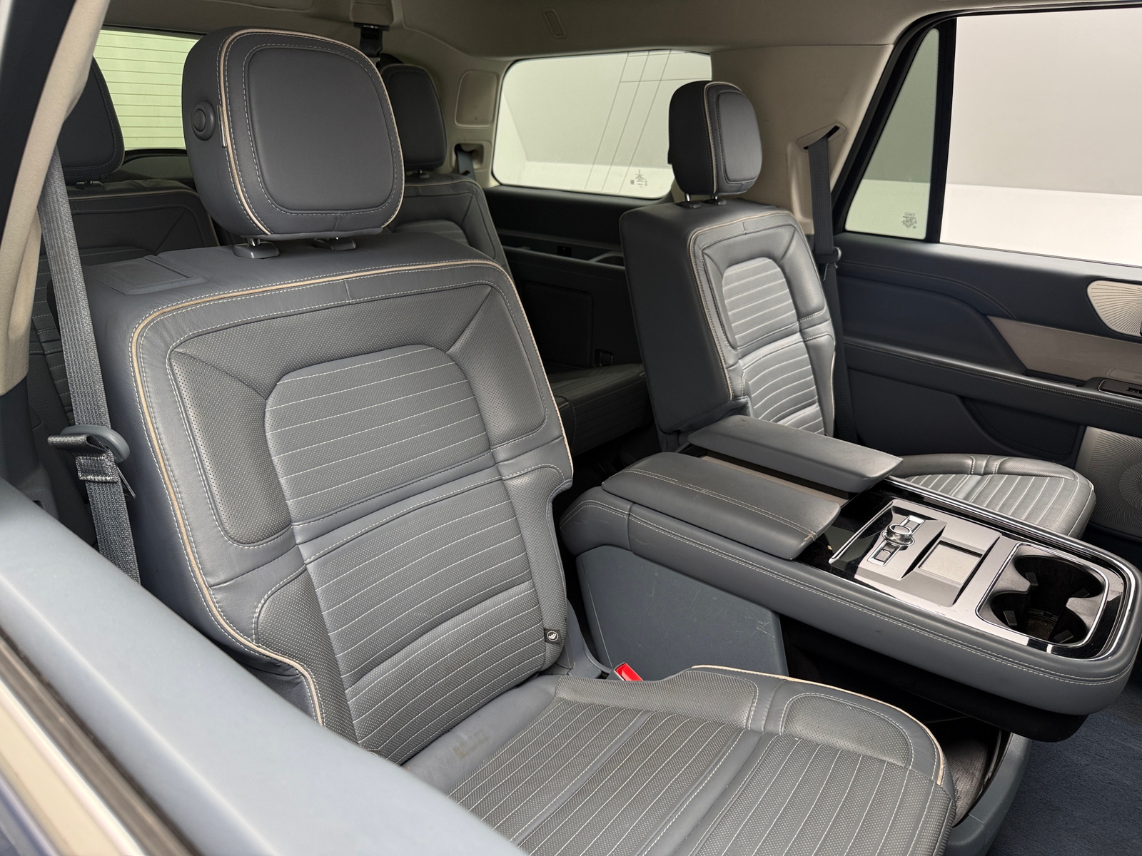 Thumbnail: 2018 Lincoln Navigator - 5
