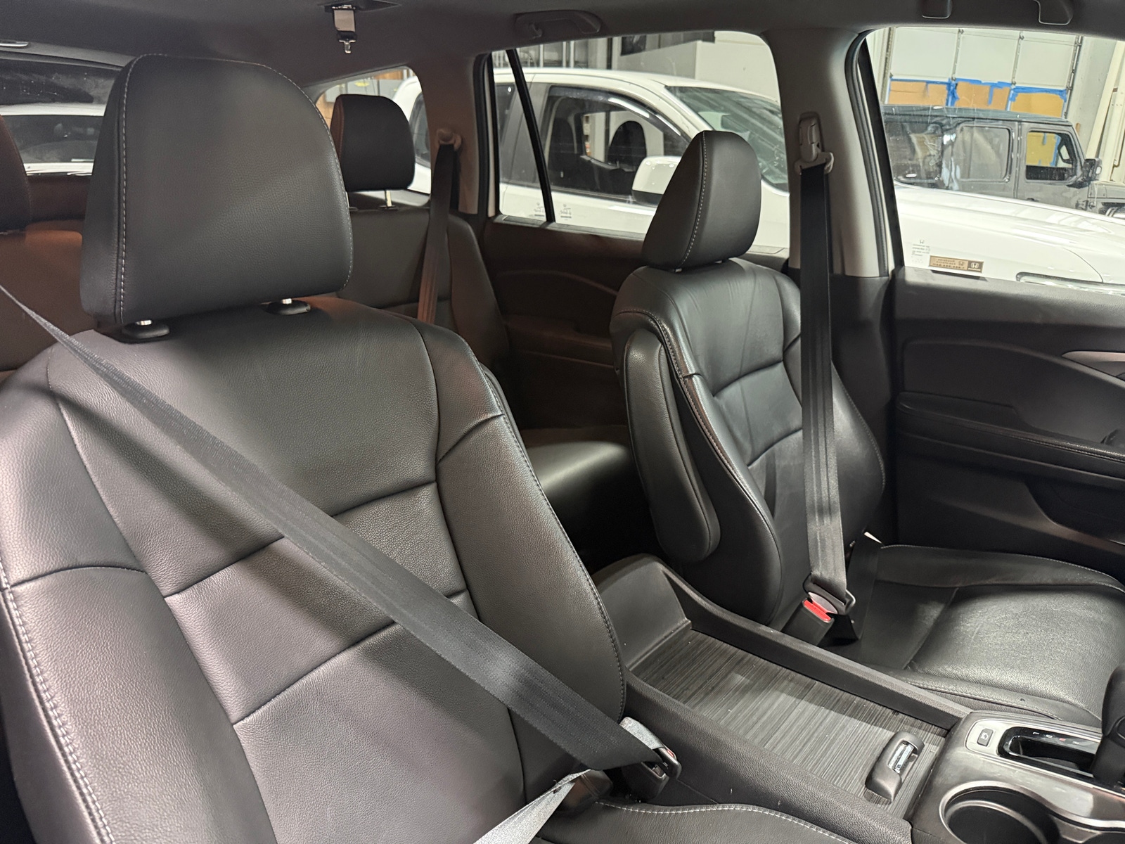 Thumbnail: 2018 Honda Pilot - 2