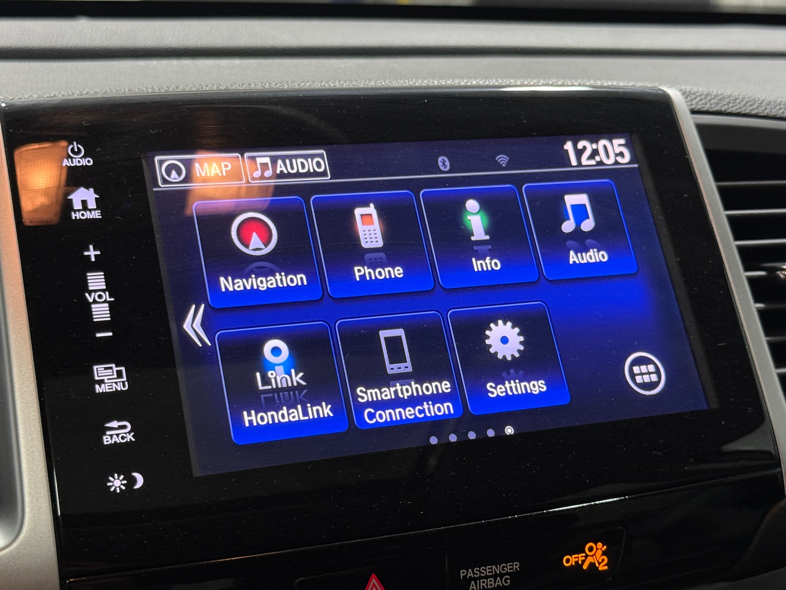 Thumbnail: 2018 Honda Pilot - 4