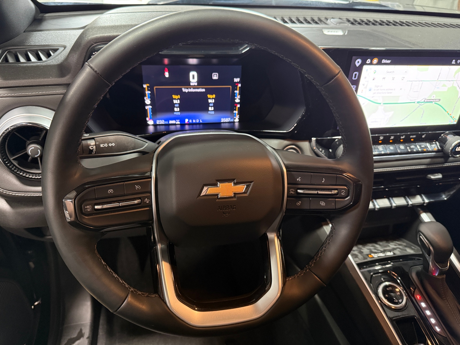 Thumbnail: 2023 Chevrolet Colorado - 4