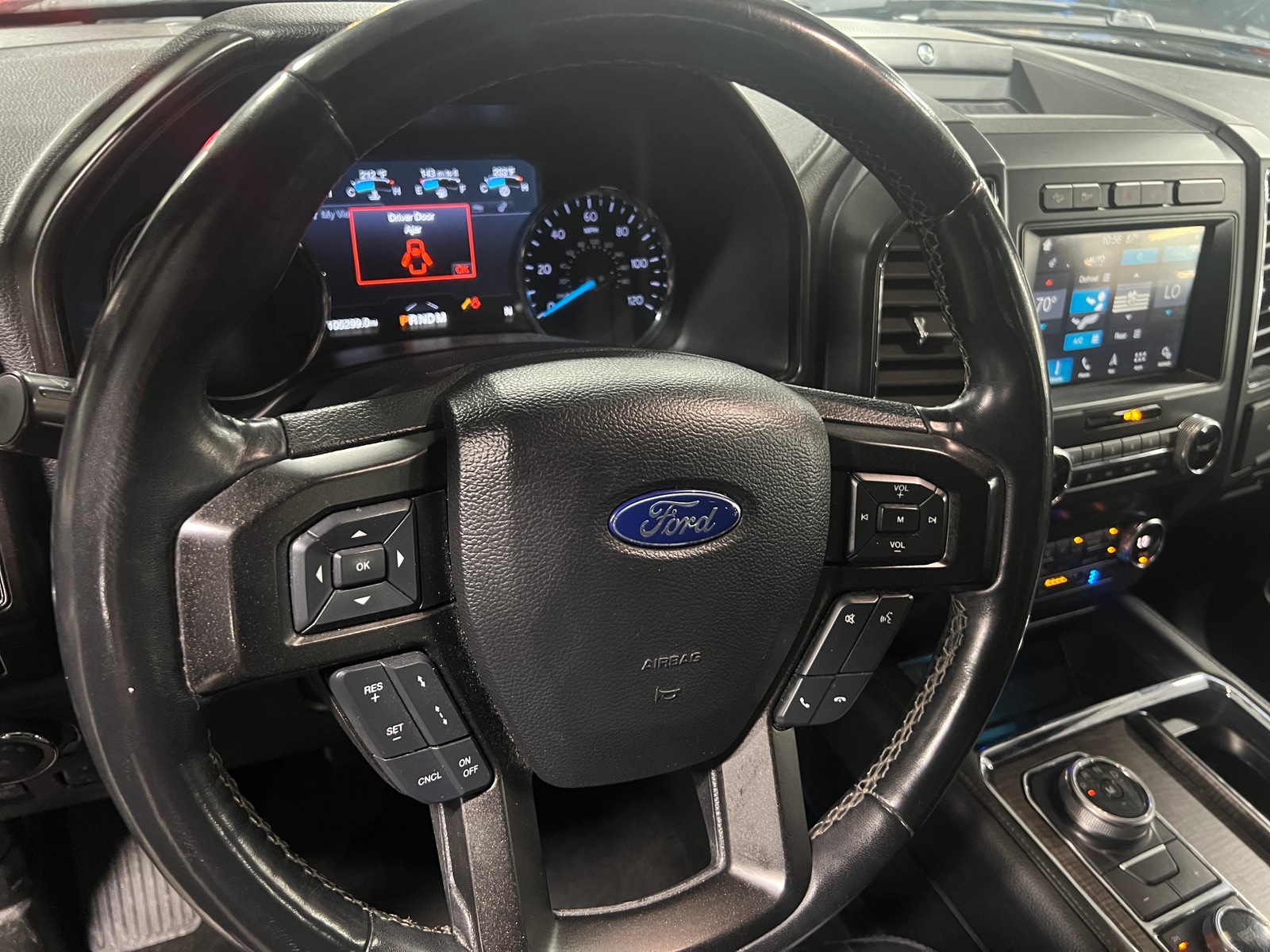 Thumbnail: 2019 Ford Expedition - 4