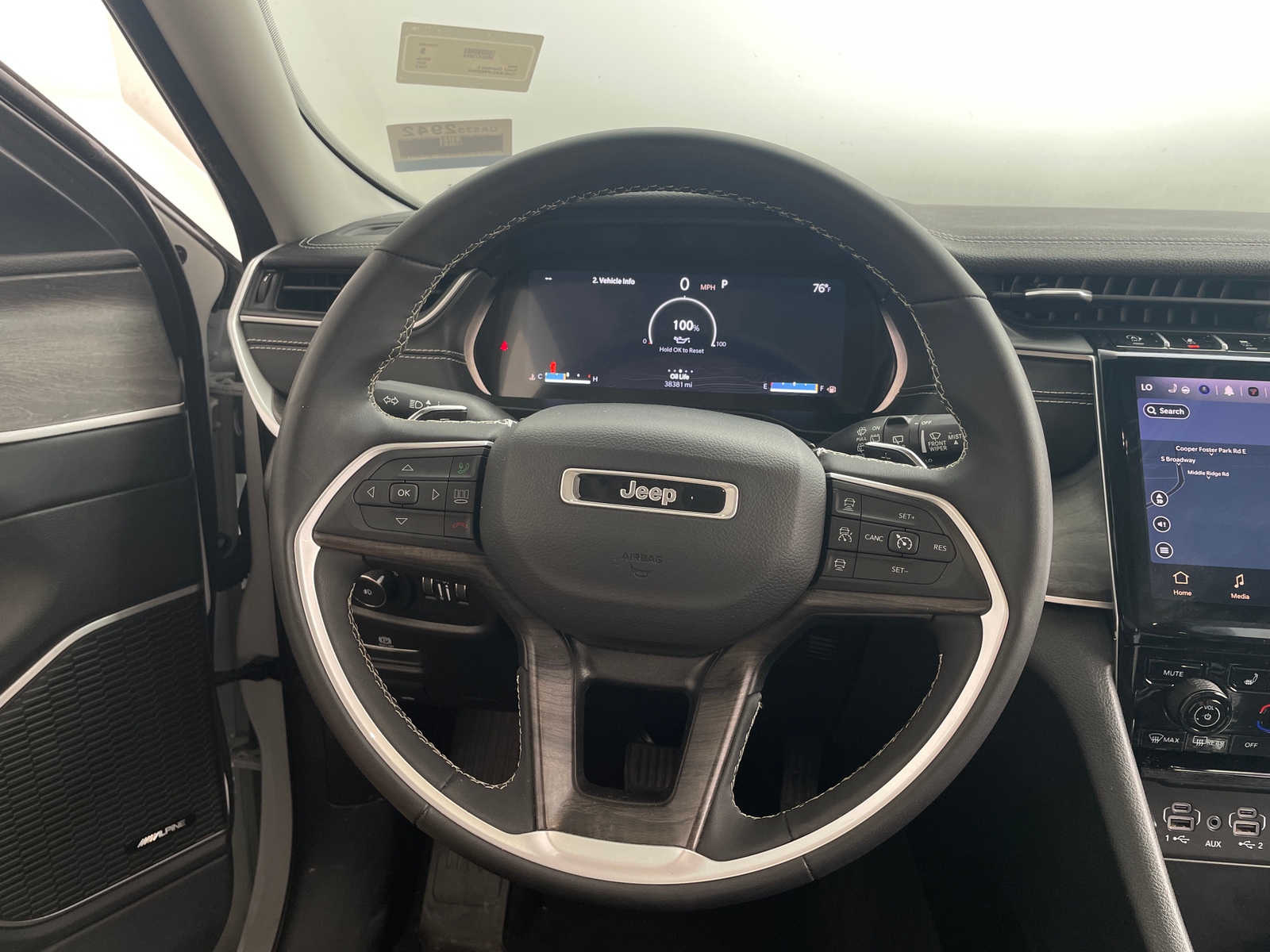 Thumbnail: 2023 Jeep Grand Cherokee L - 4