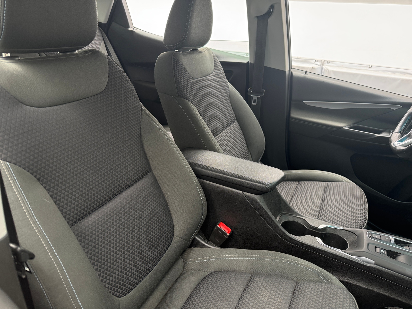 Thumbnail: 2022 Chevrolet Bolt EV - 2