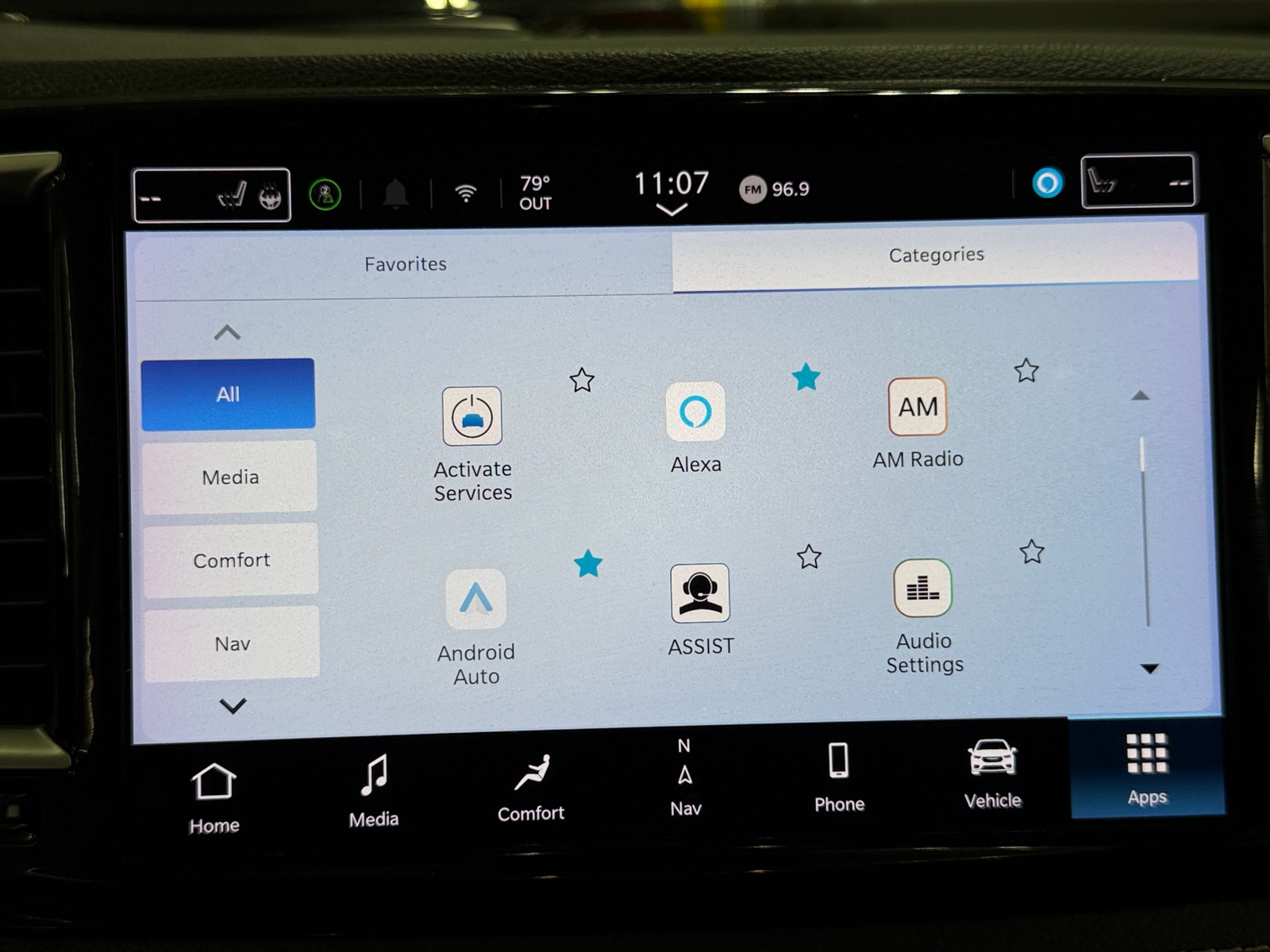 Thumbnail: 2024 Chrysler Pacifica - 3