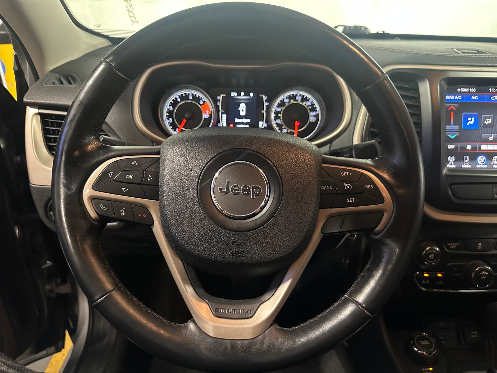 Thumbnail: 2016 Jeep Cherokee - 5