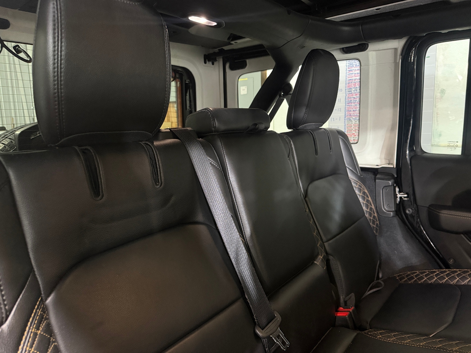 Thumbnail: 2022 Jeep Wrangler - 5