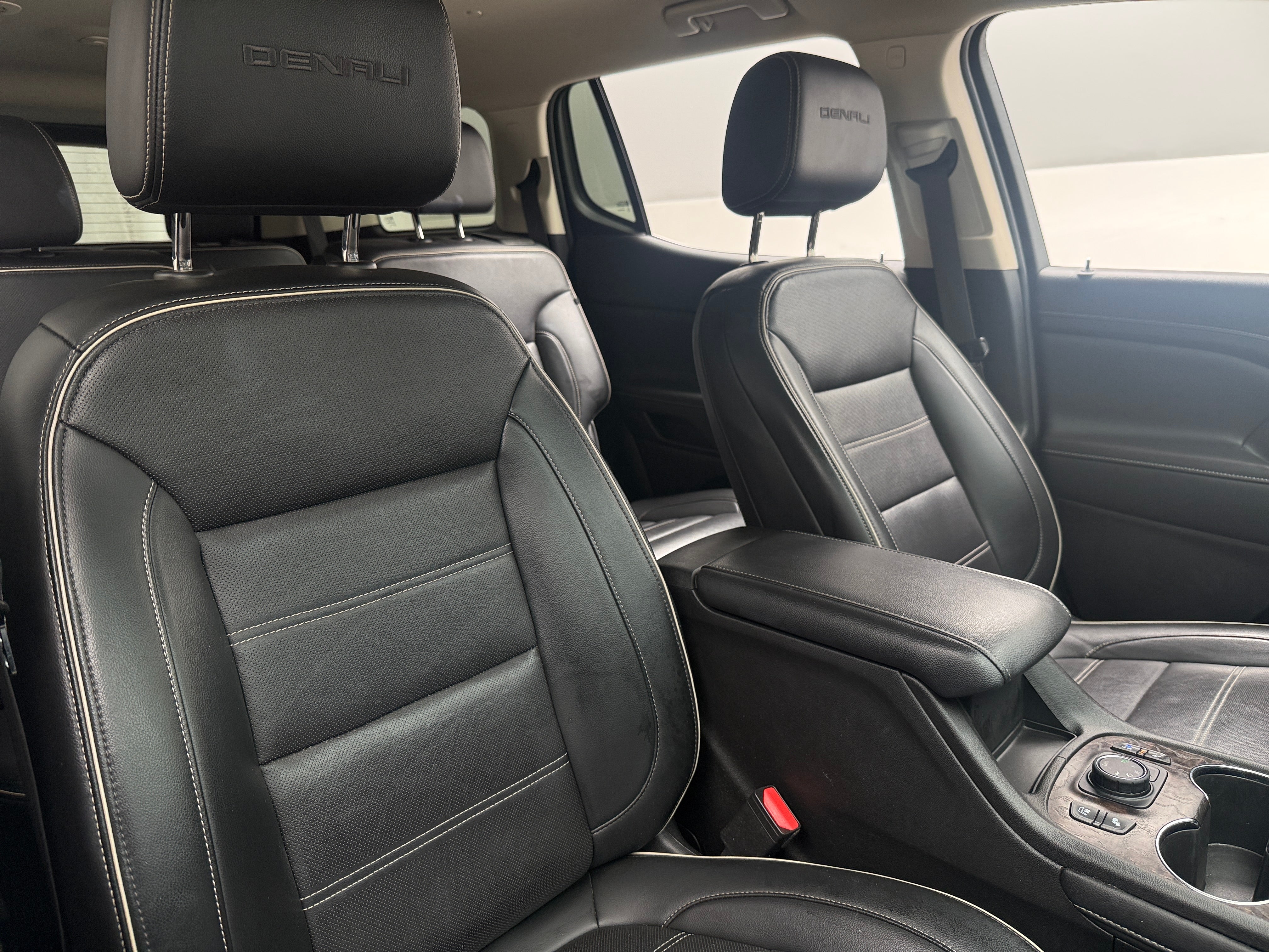2022 GMC Acadia