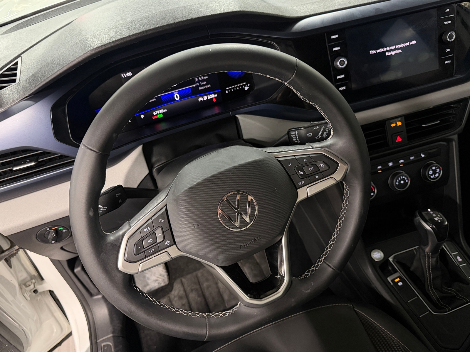 Thumbnail: 2022 Volkswagen Taos - 5
