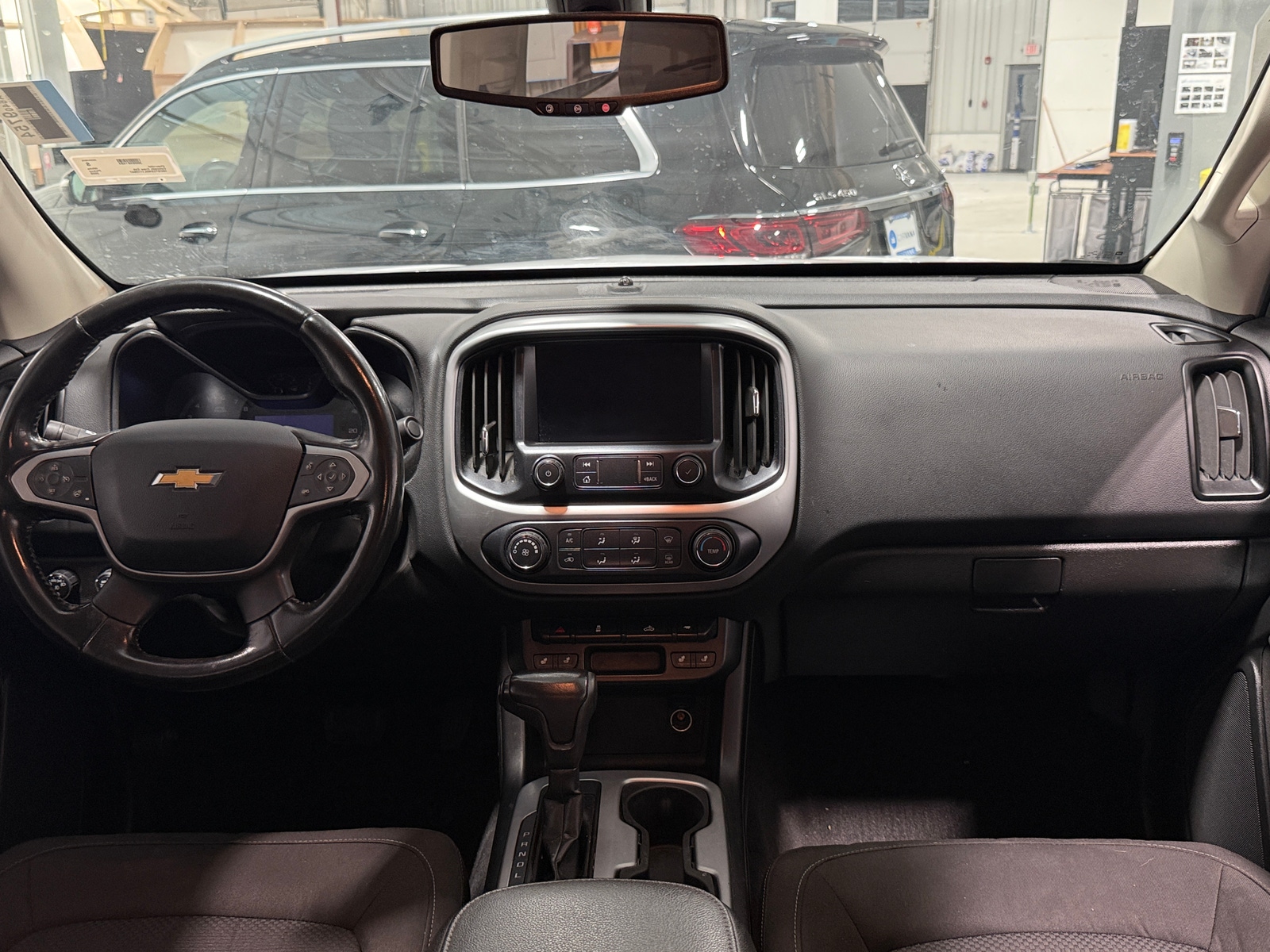 Thumbnail: 2020 Chevrolet Colorado - 3