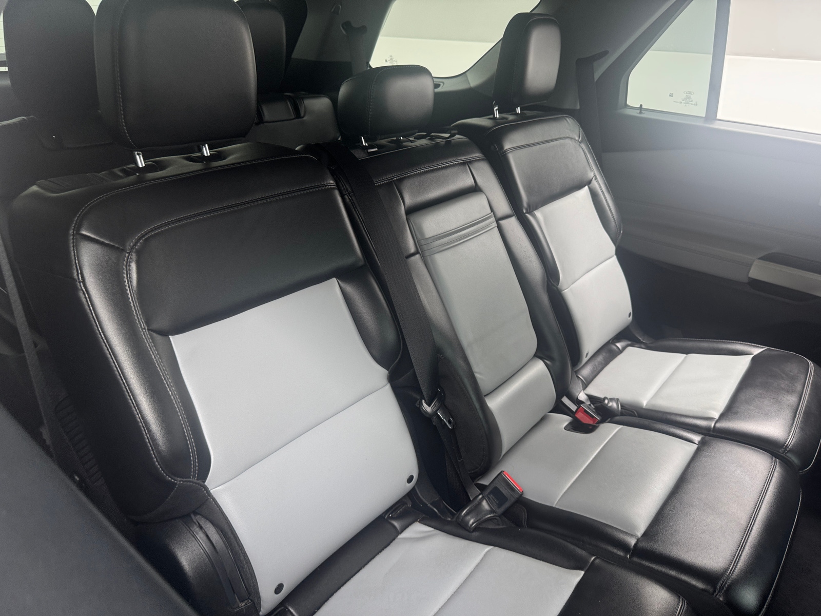 Thumbnail: 2022 Ford Explorer - 5