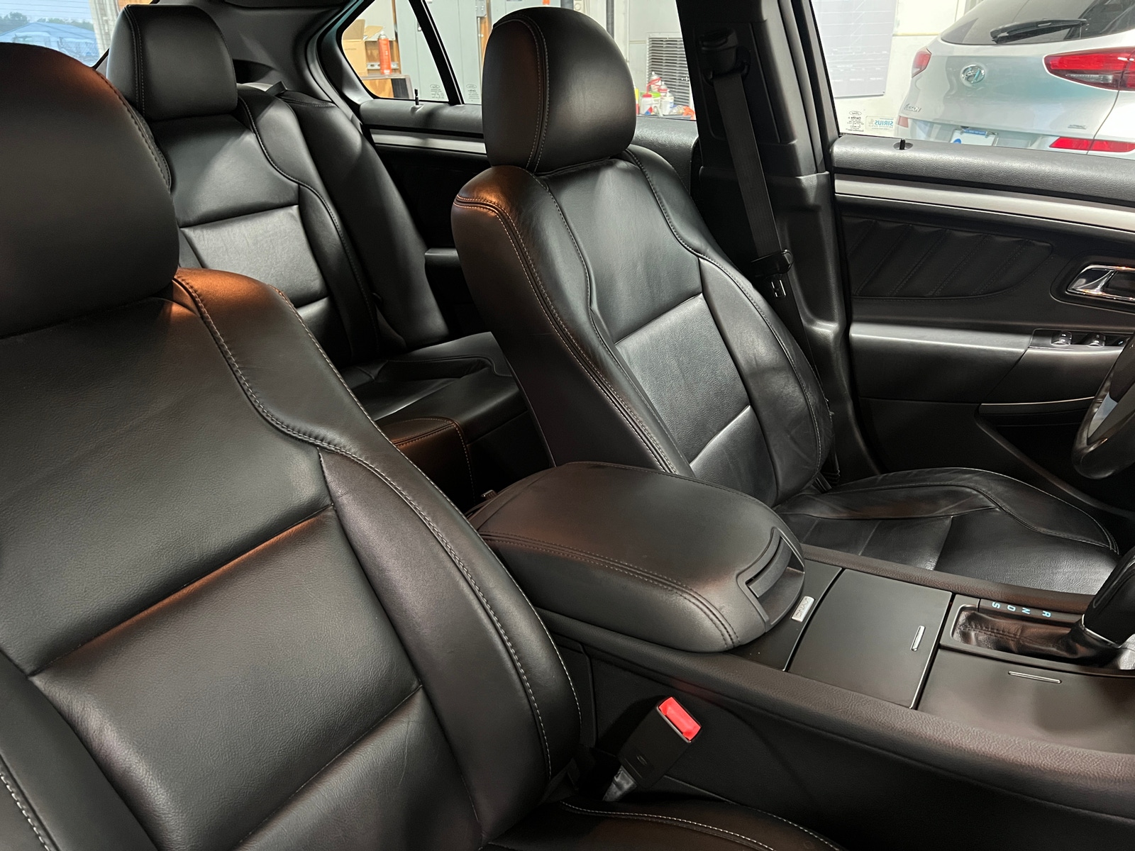 Thumbnail: 2016 Ford Taurus - 2