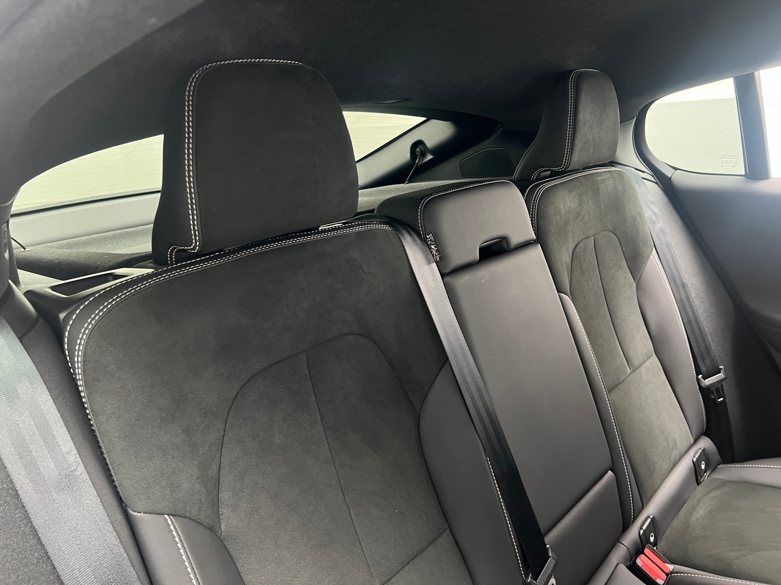 Thumbnail: 2022 Volvo C40 - 5