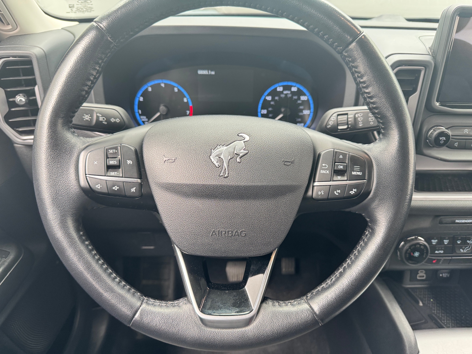 Thumbnail: 2023 Ford Bronco Sport - 5