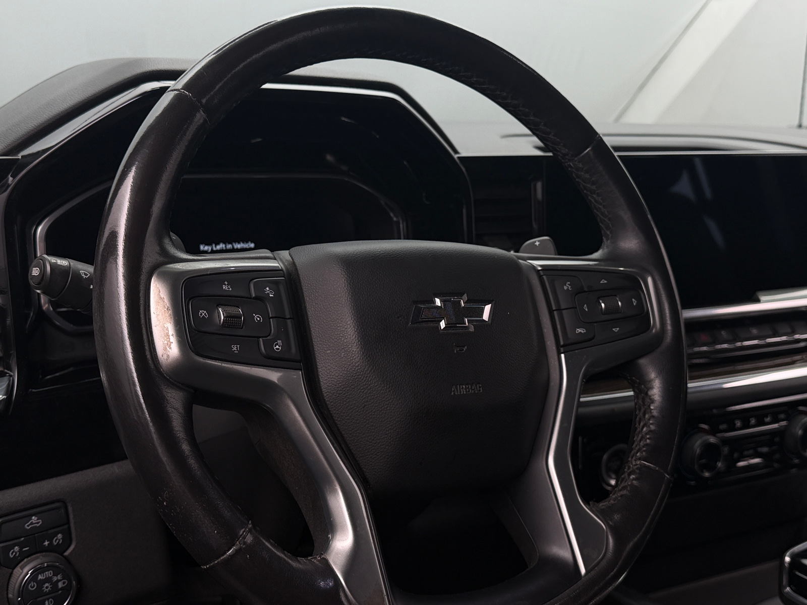 Thumbnail: 2023 Chevrolet Silverado 1500 - 5