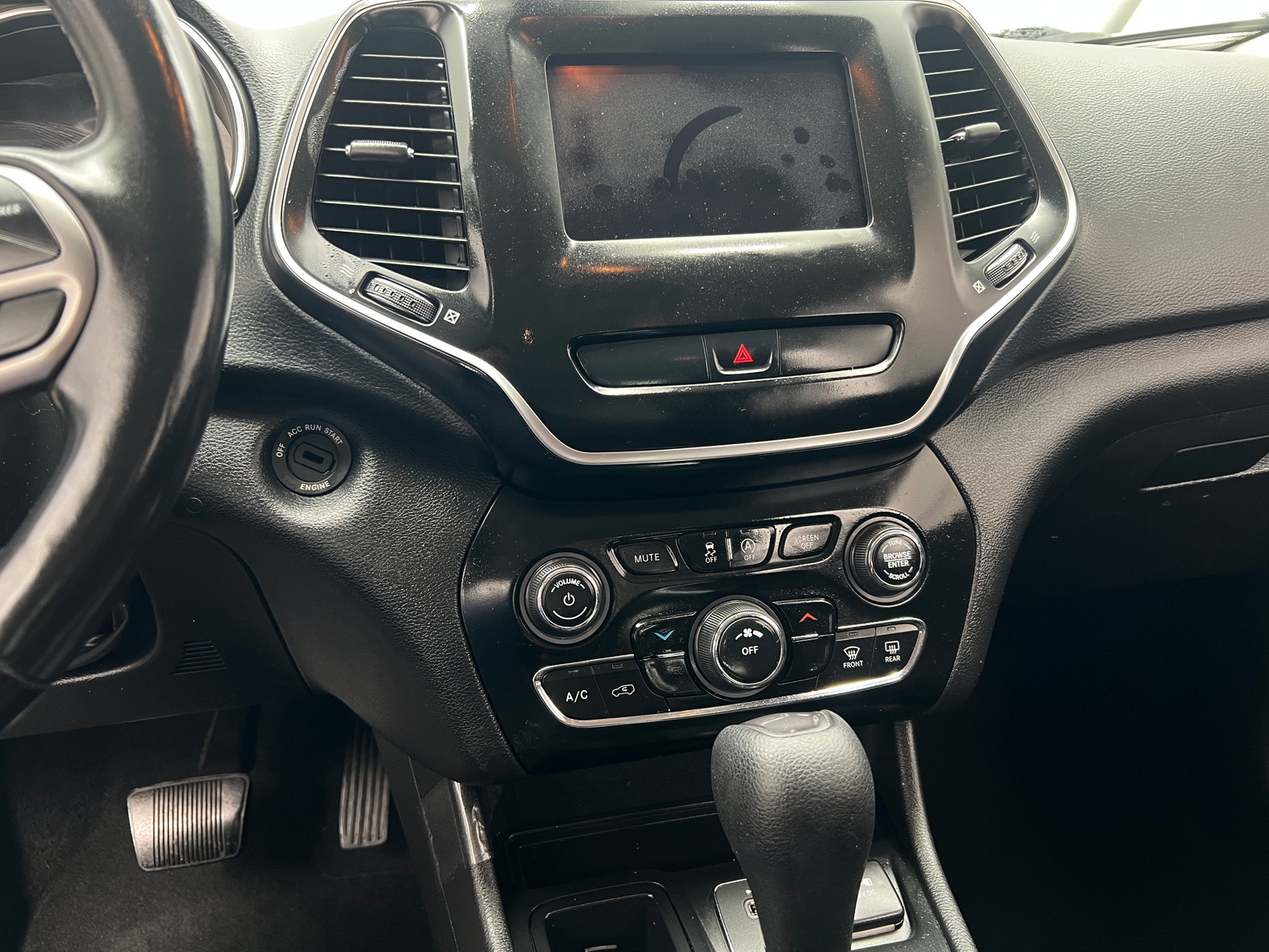 Thumbnail: 2020 Jeep Cherokee - 4