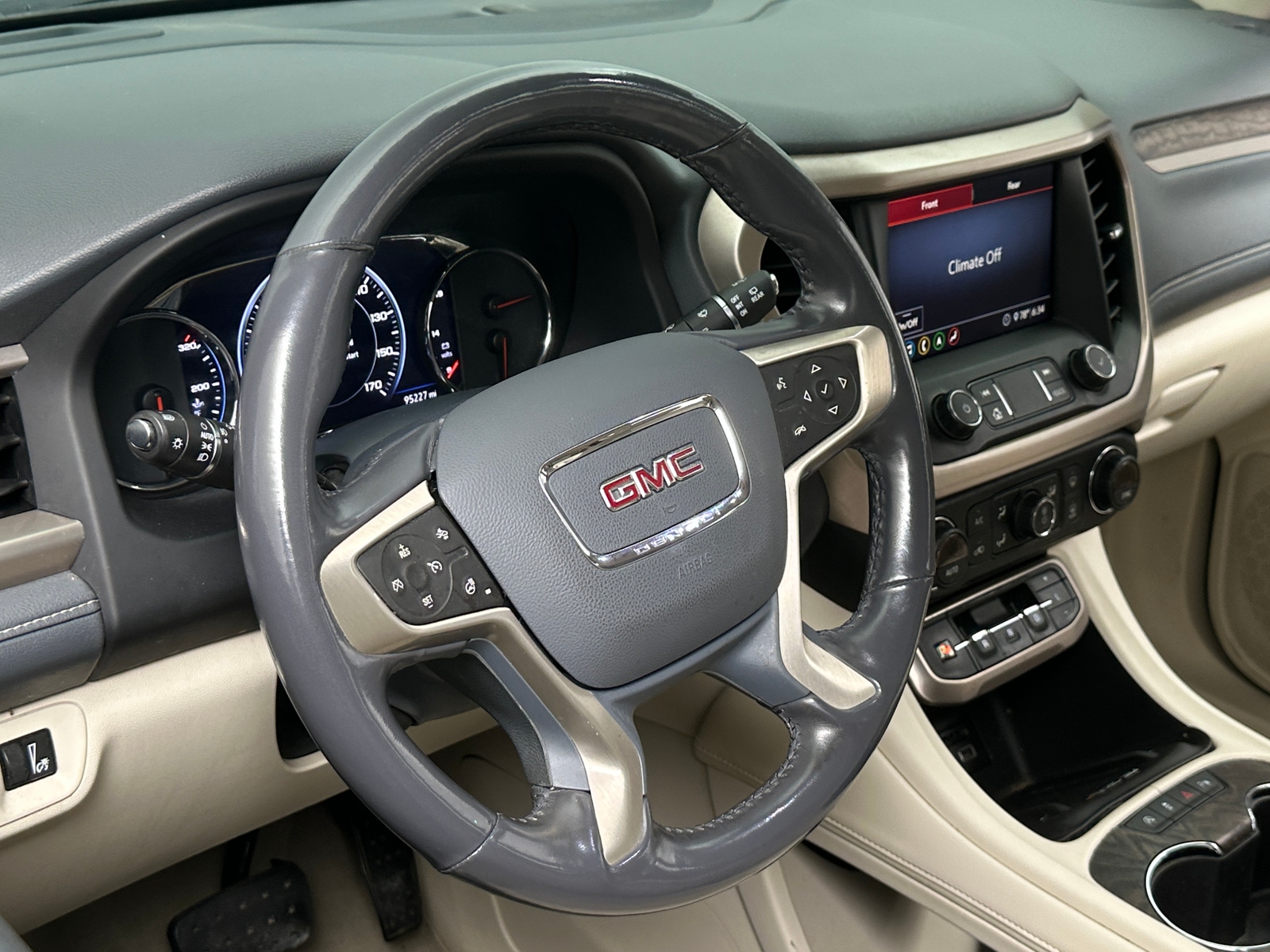 Thumbnail: 2020 GMC Acadia - 4