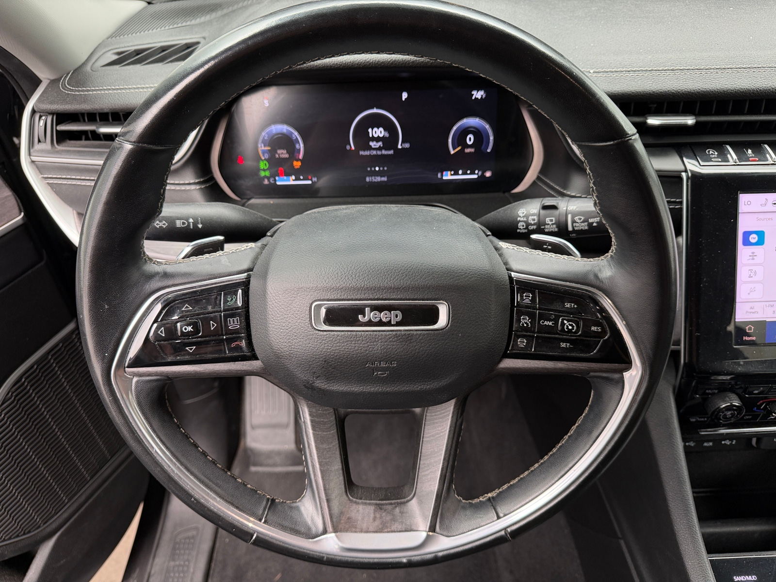 Thumbnail: 2022 Jeep Grand Cherokee - 4