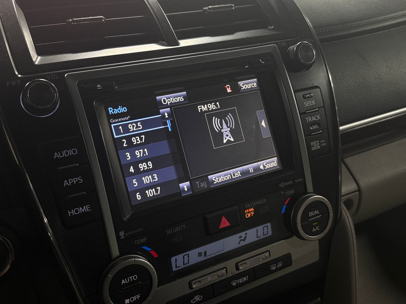 Thumbnail: 2014 Toyota Camry - 4