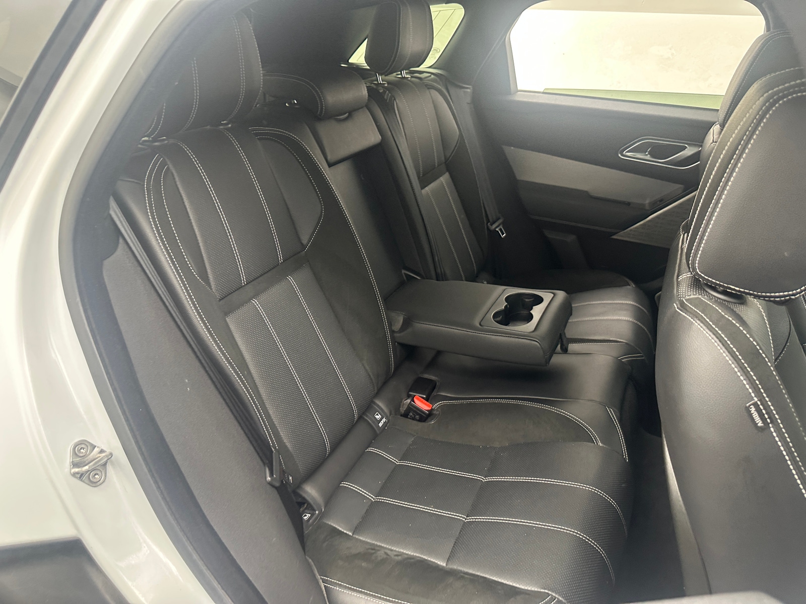 Thumbnail: 2018 Land Rover Range Rover Velar - 6