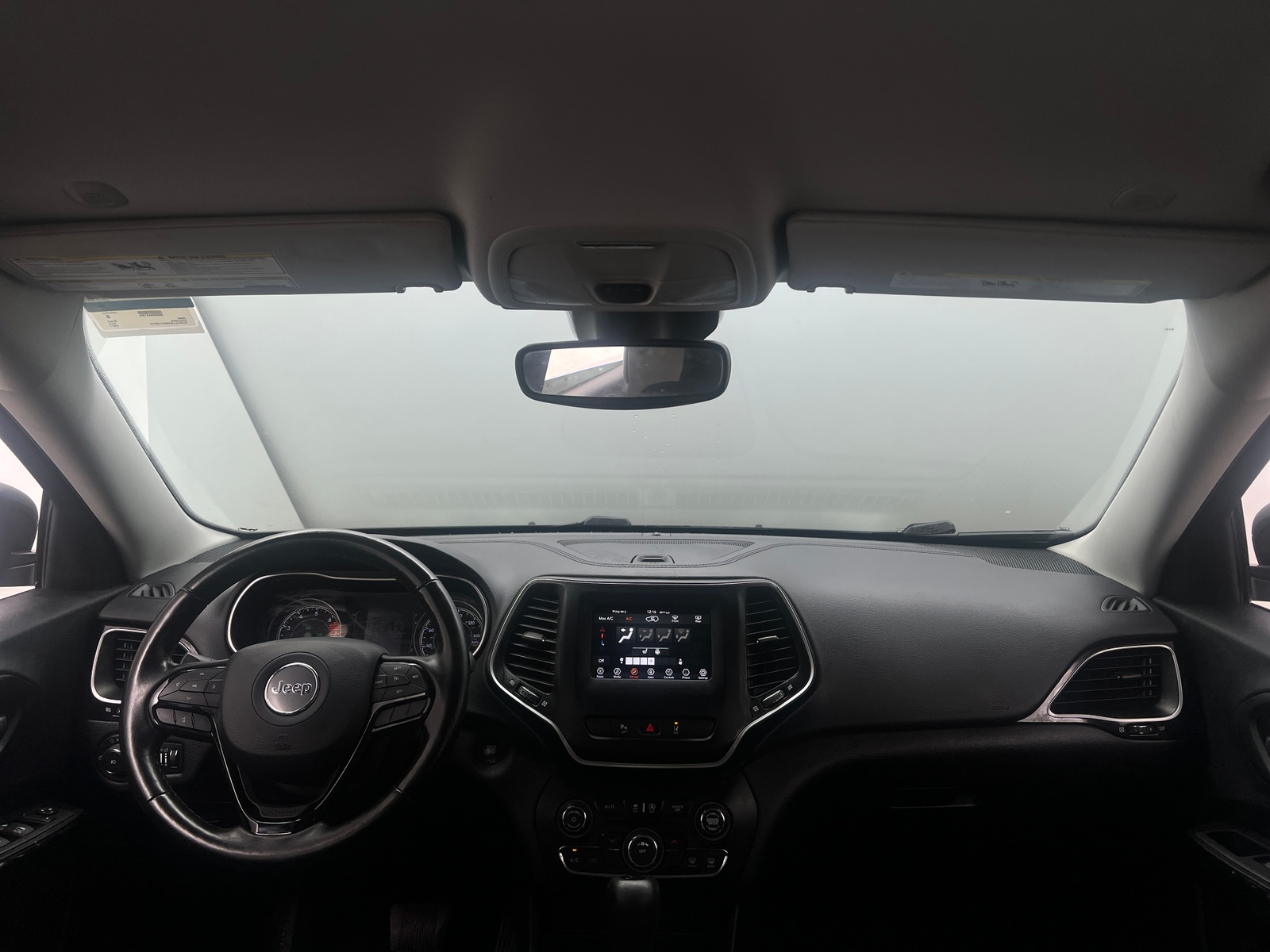 Thumbnail: 2021 Jeep Cherokee - 3