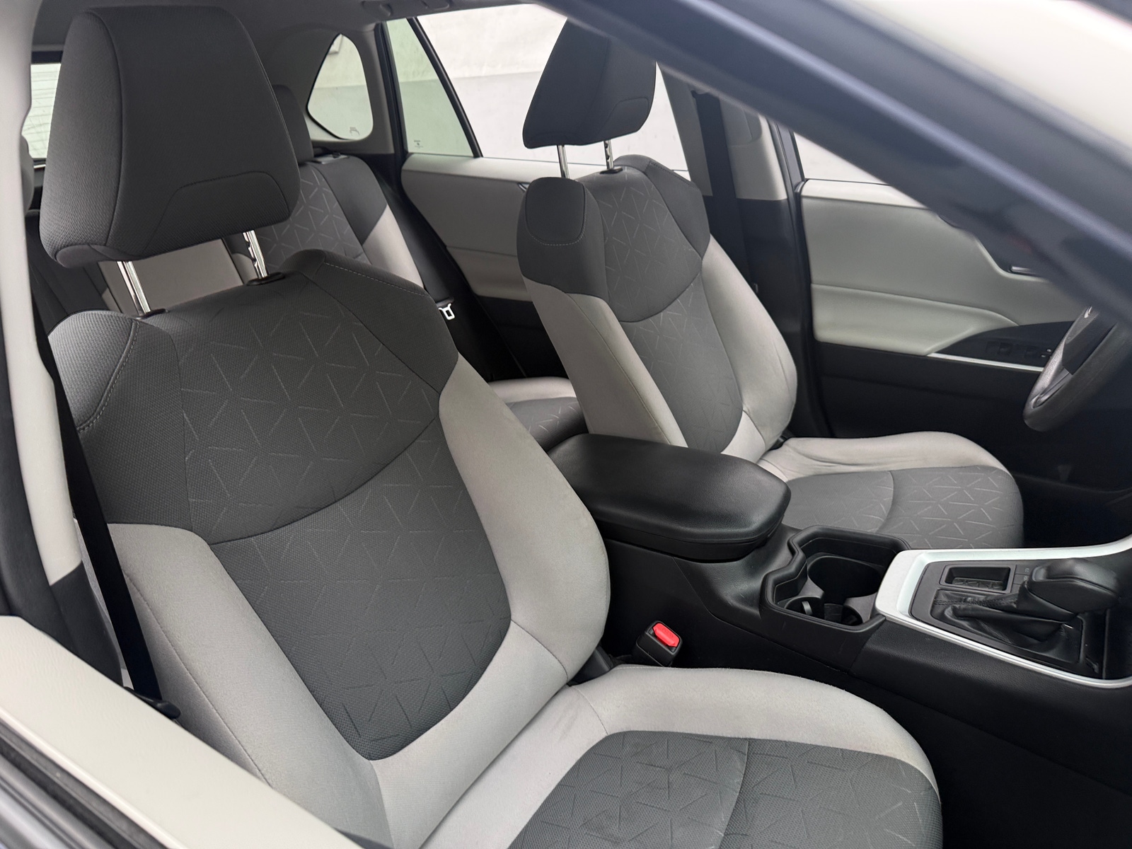 Thumbnail: 2019 Toyota RAV4 - 2