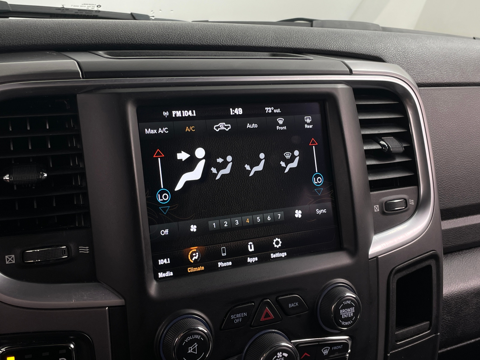 Thumbnail: 2021 RAM 1500 Classic - 4