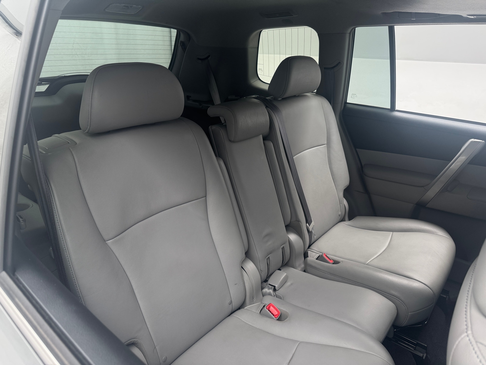 Thumbnail: 2012 Toyota Highlander - 6