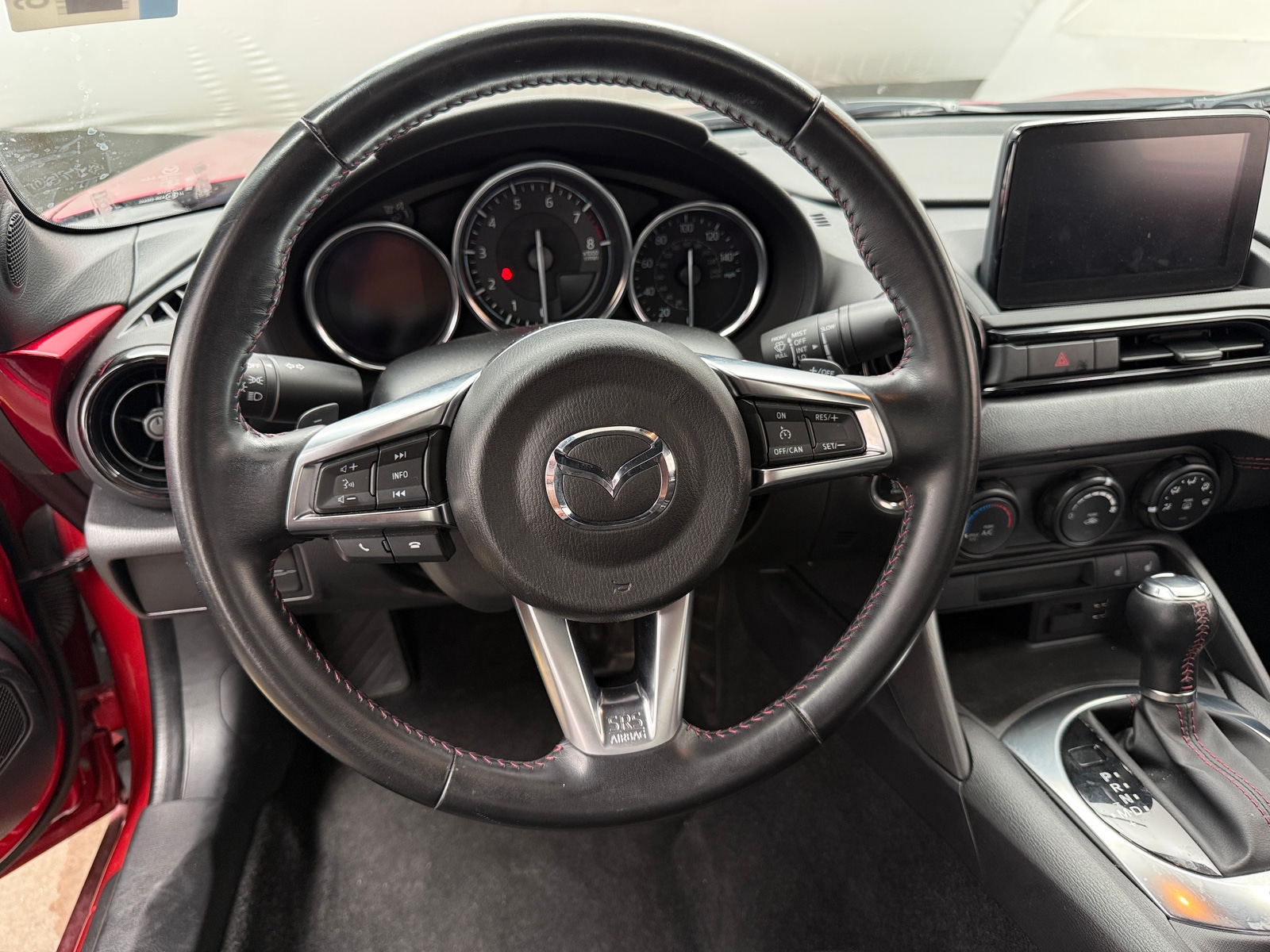 Thumbnail: 2019 Mazda MX-5 Miata - 4