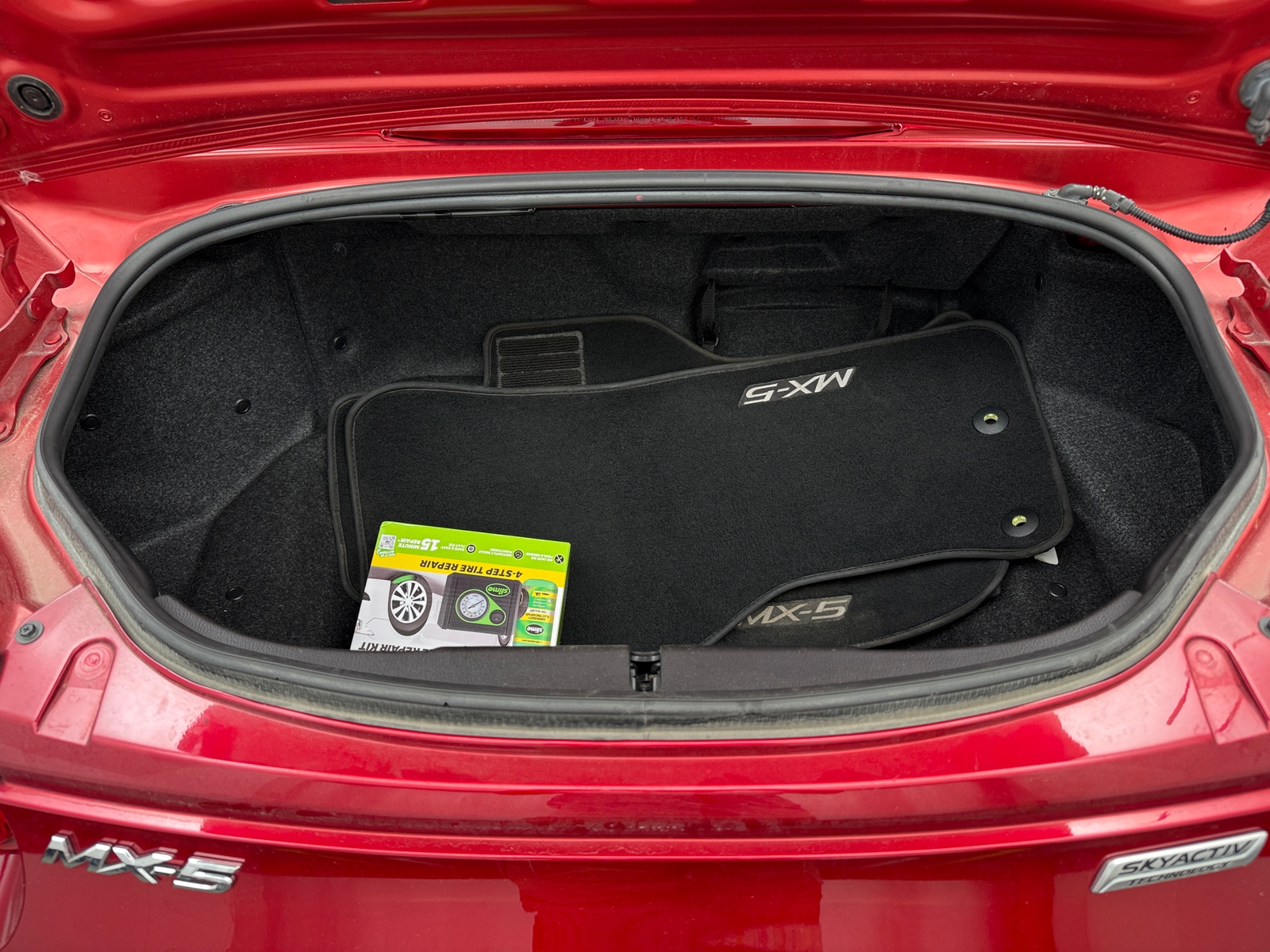 Thumbnail: 2019 Mazda MX-5 Miata - 5