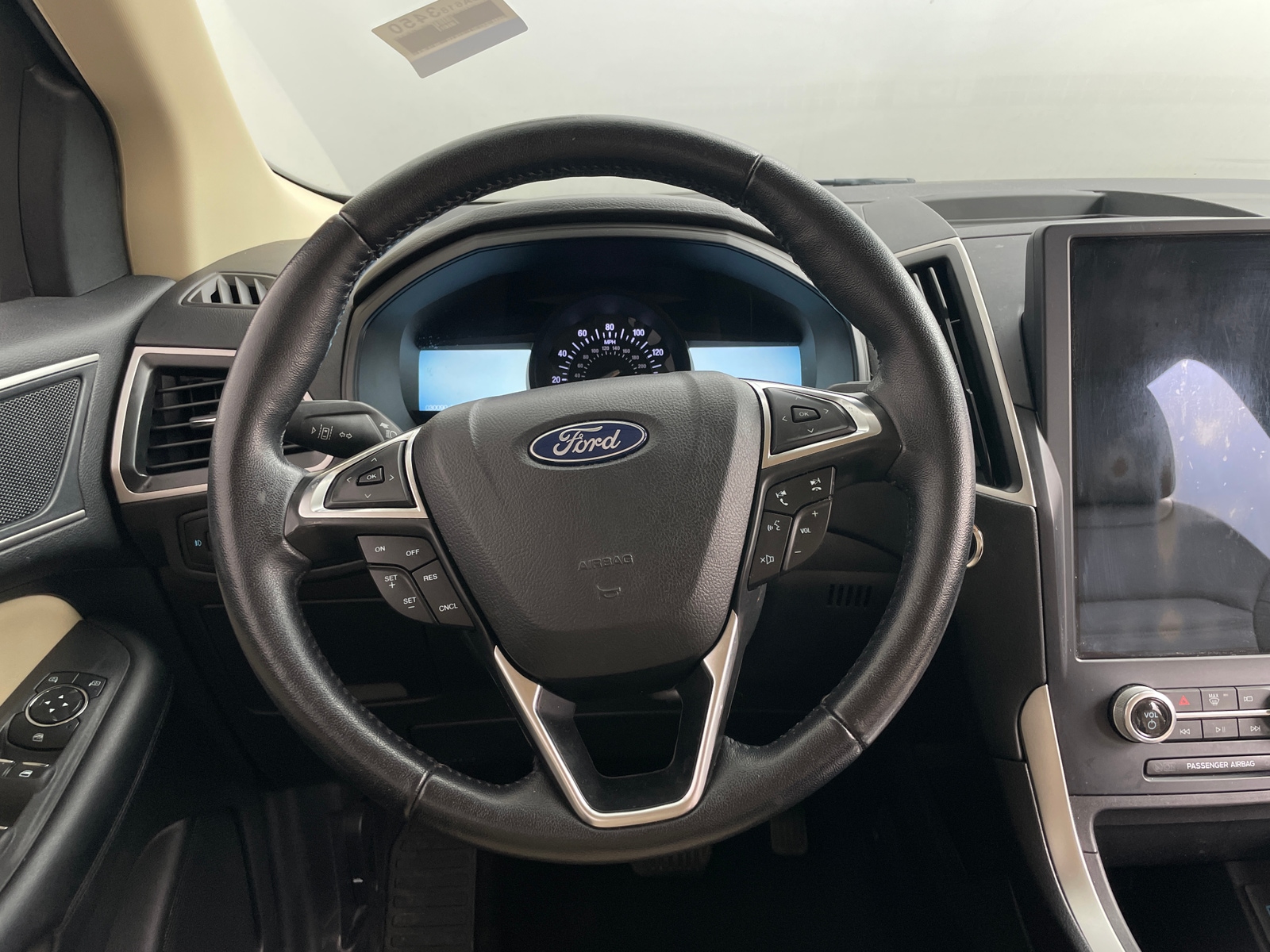 Thumbnail: 2023 Ford Edge - 4