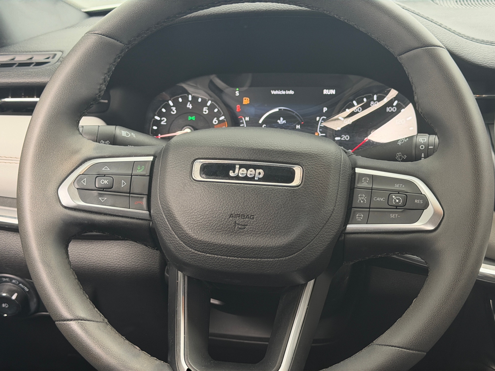 Thumbnail: 2023 Jeep Compass - 4