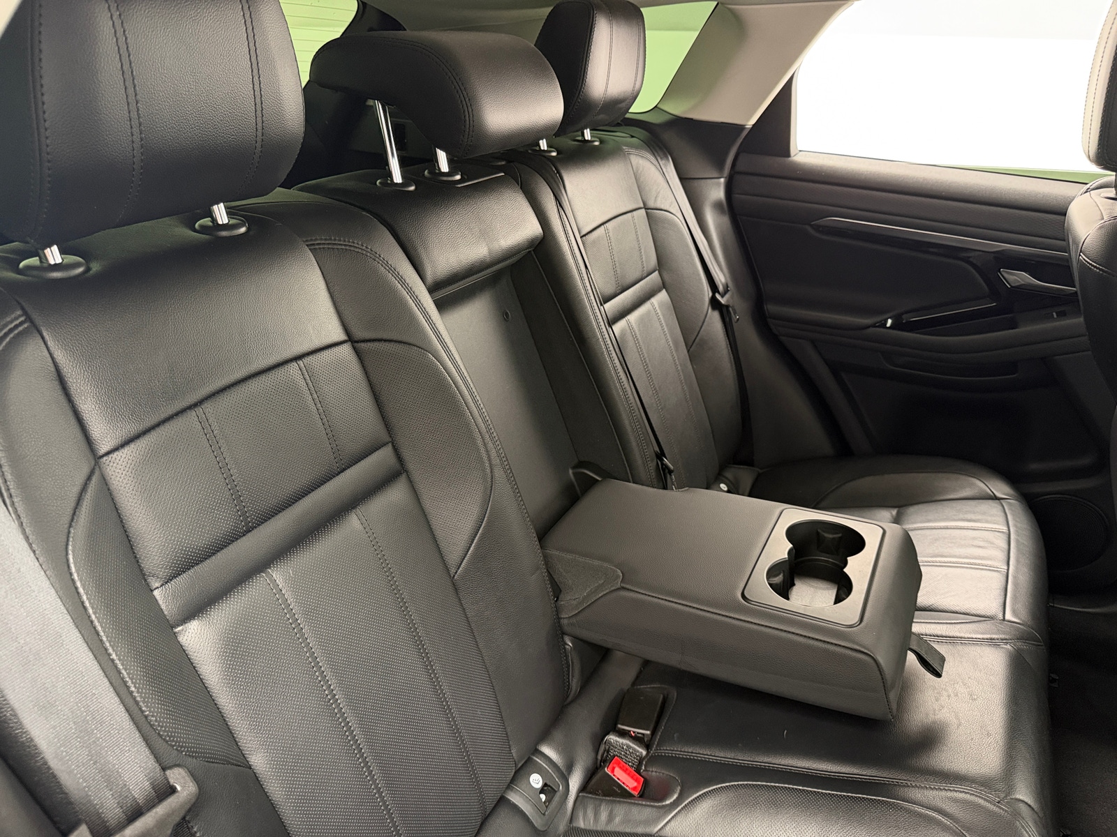 Thumbnail: 2020 Land Rover Range Rover Evoque - 5