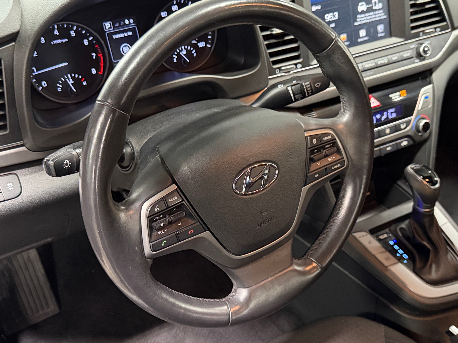Thumbnail: 2017 Hyundai Elantra - 5