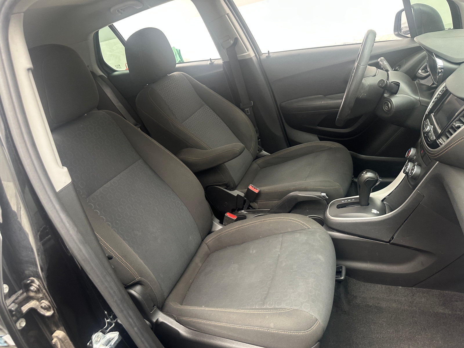 Thumbnail: 2020 Chevrolet Trax - 2