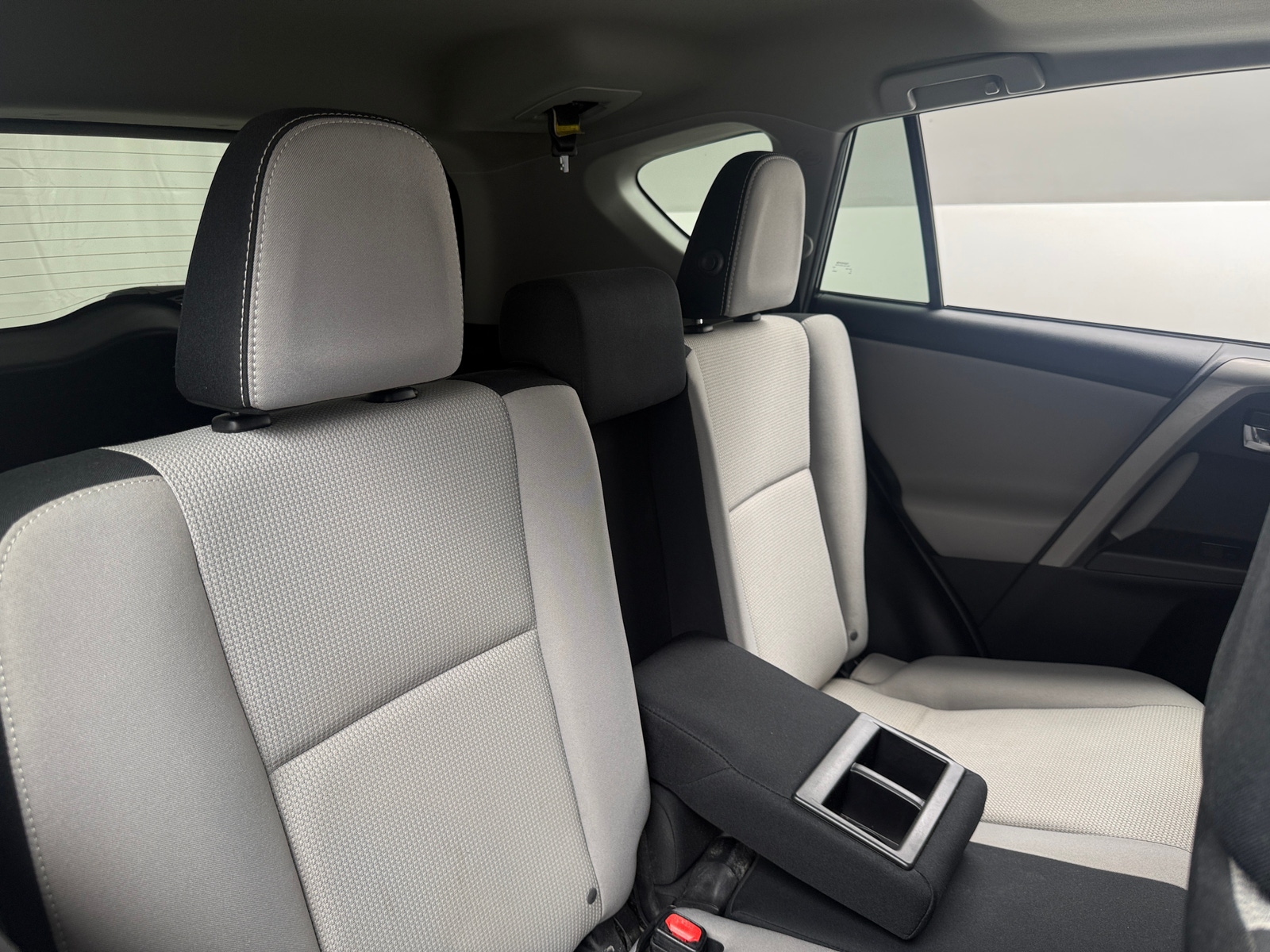 Thumbnail: 2018 Toyota RAV4 - 6