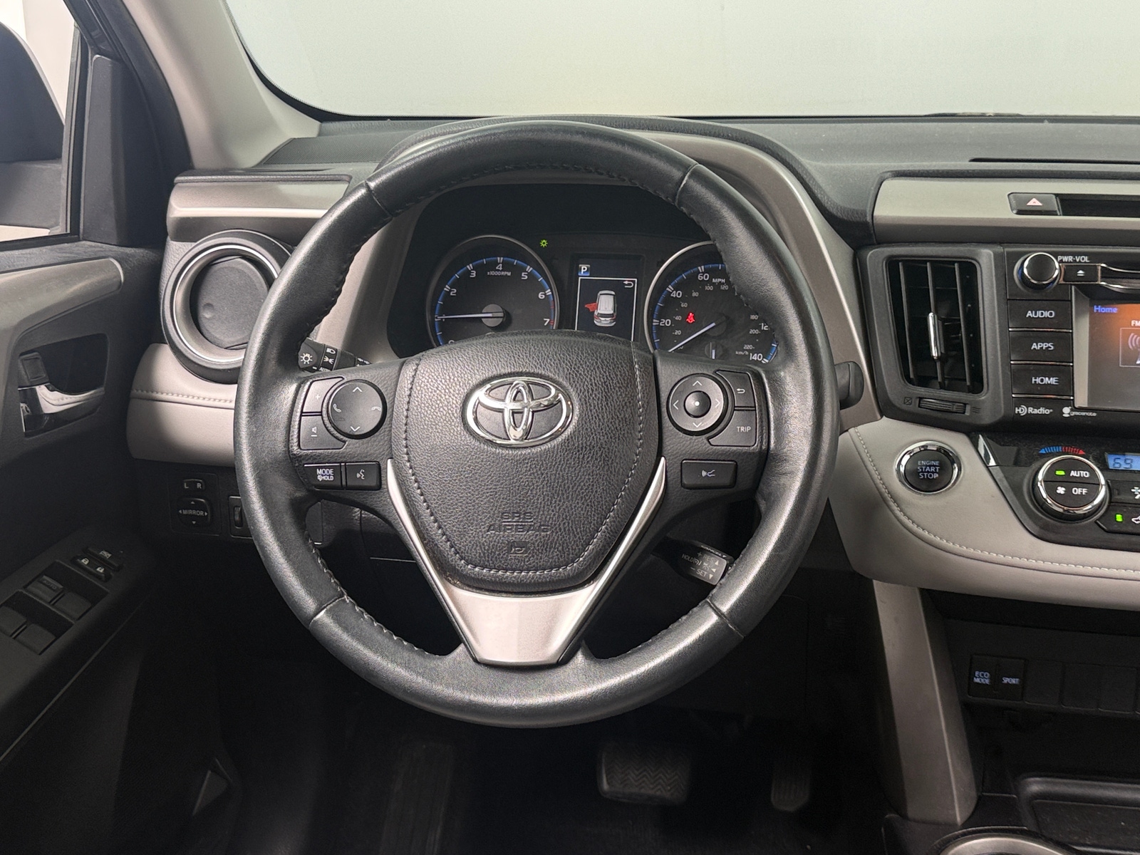Thumbnail: 2018 Toyota RAV4 - 5