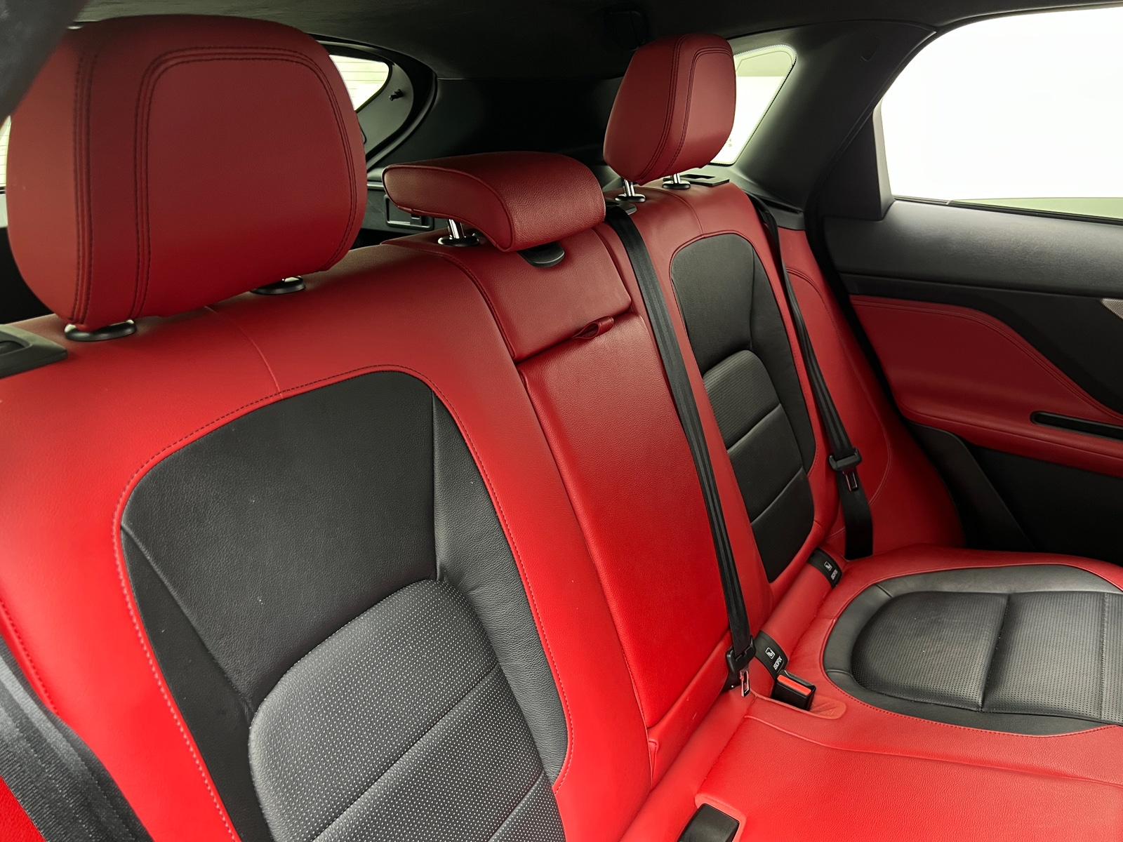 Thumbnail: 2020 Jaguar F-Pace - 5