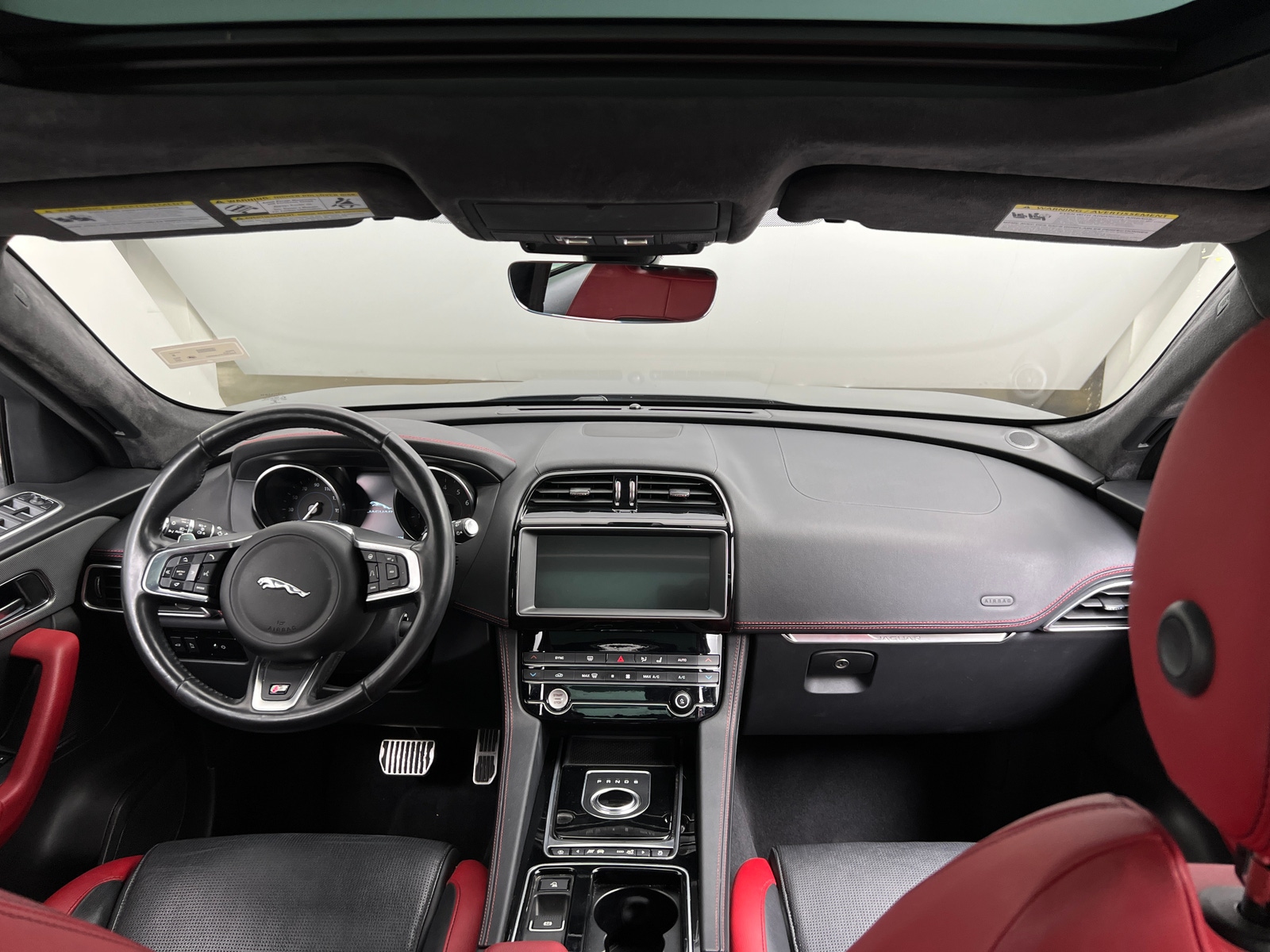 Thumbnail: 2020 Jaguar F-Pace - 2