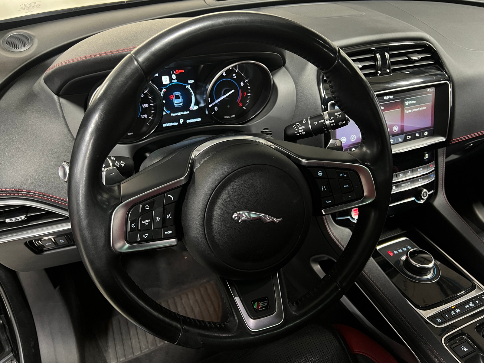 Thumbnail: 2020 Jaguar F-Pace - 4
